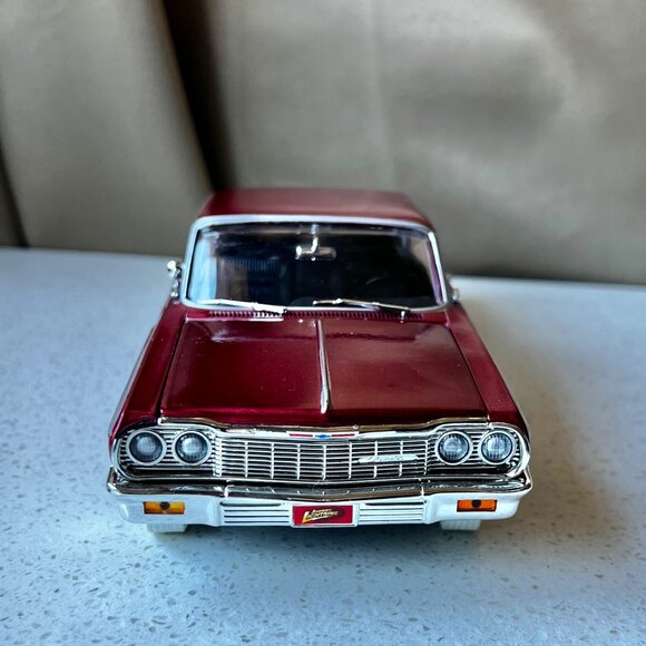 1964 Chevrolet Johnny Lightning Impala Diecast Model Car 1:24 Scale Vintage Maro - Picture 7 of 13